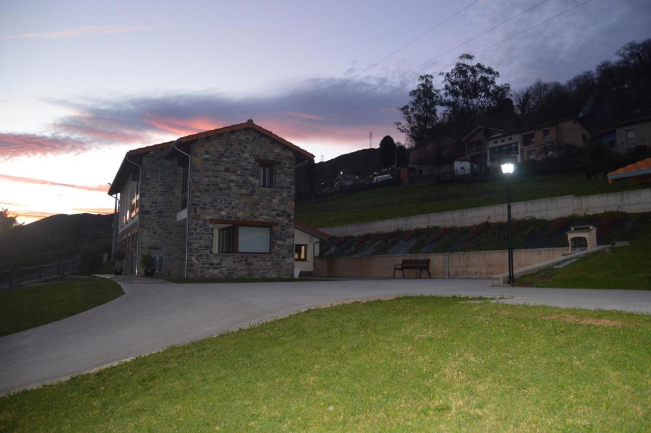 Apartamentos Rurales Penon Blanco Penerudes Exterior foto